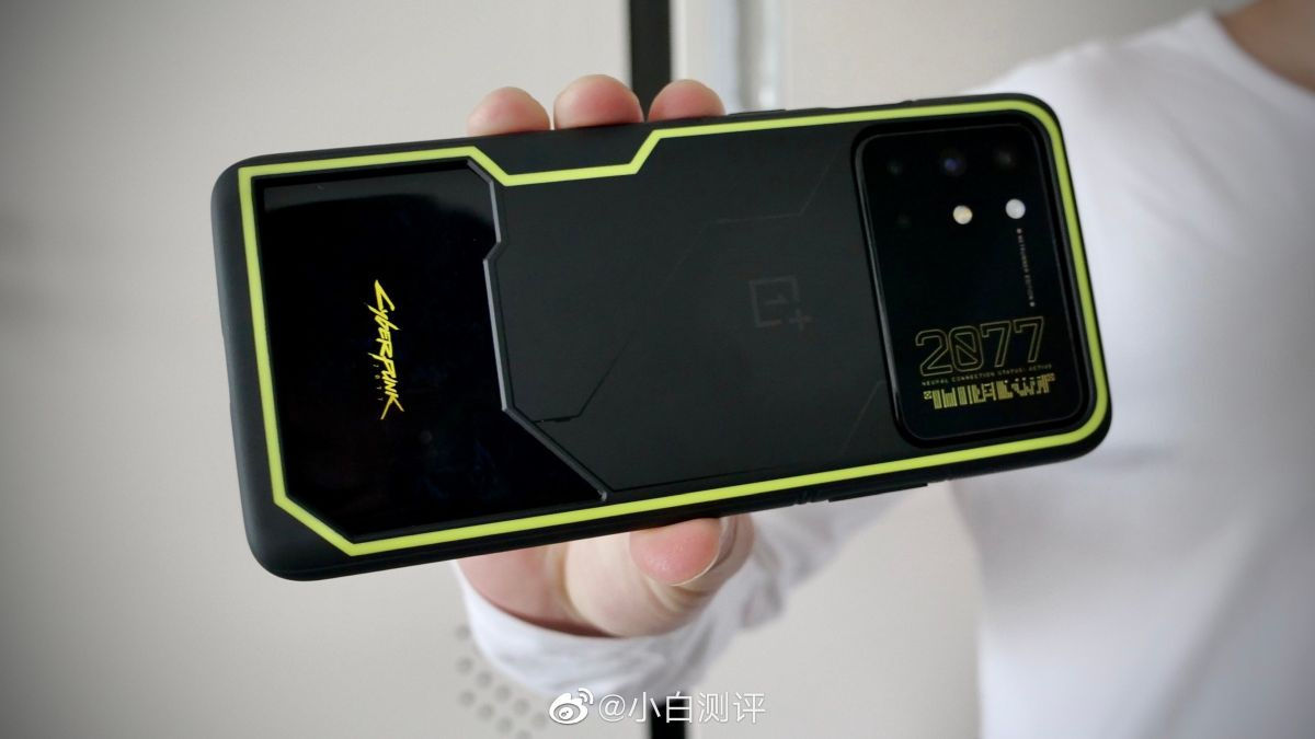 OnePlus представила смартфон 8T Cyberpunk 2077 Edition