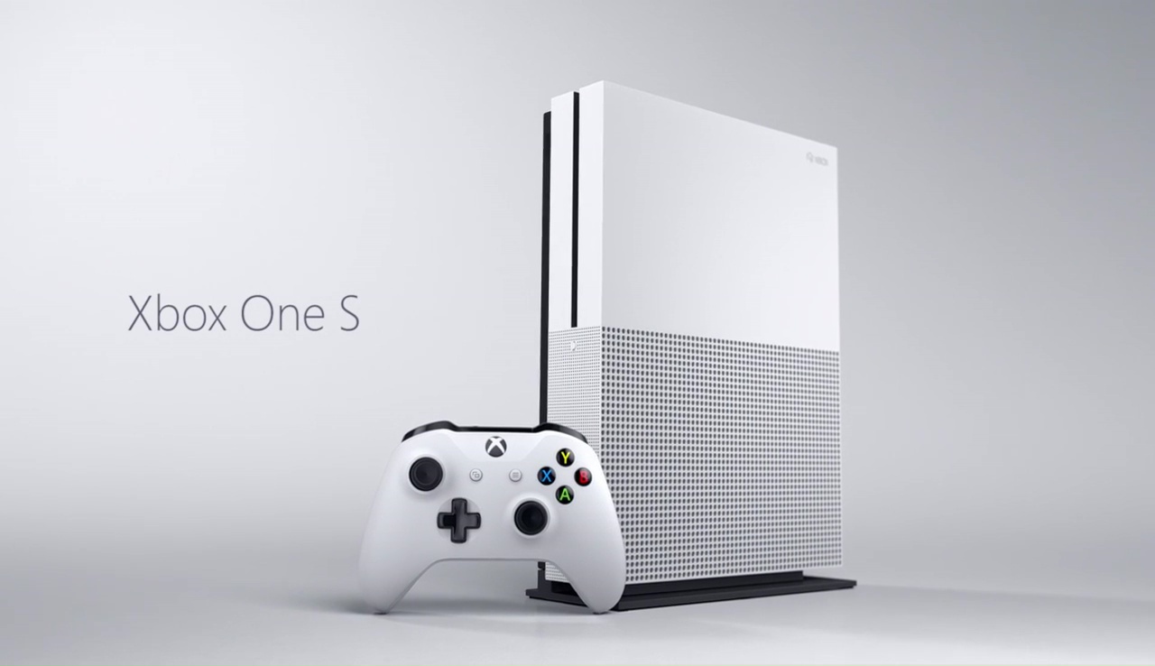 Xbox One S за $299 появится в продаже в августе